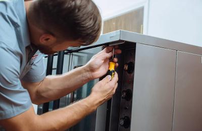 Fast & Reliable Equipment Repair Services in Toronto